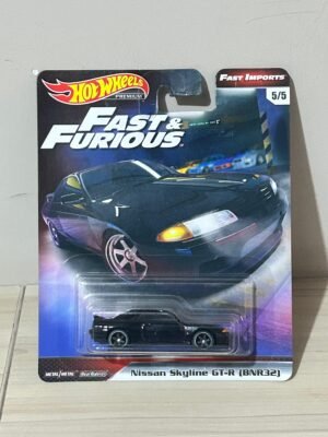 Nissan  Skyline  GT-R (BNR32)