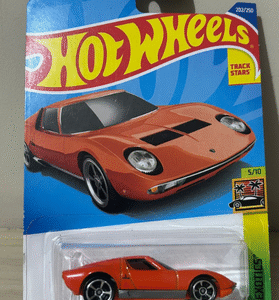 71 Lamborghini Miura SV