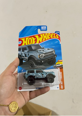 21 Ford Bronco