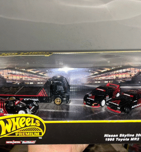 Nissan Skyline - 1995 Toyota MR2